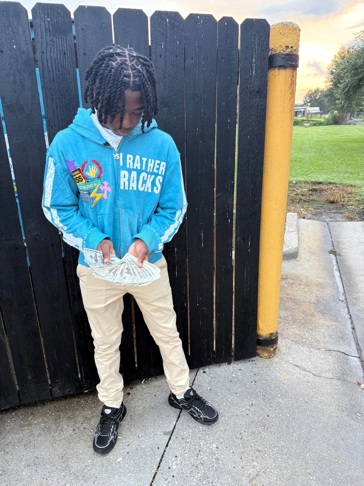 I Rather RACKS ZIP UP